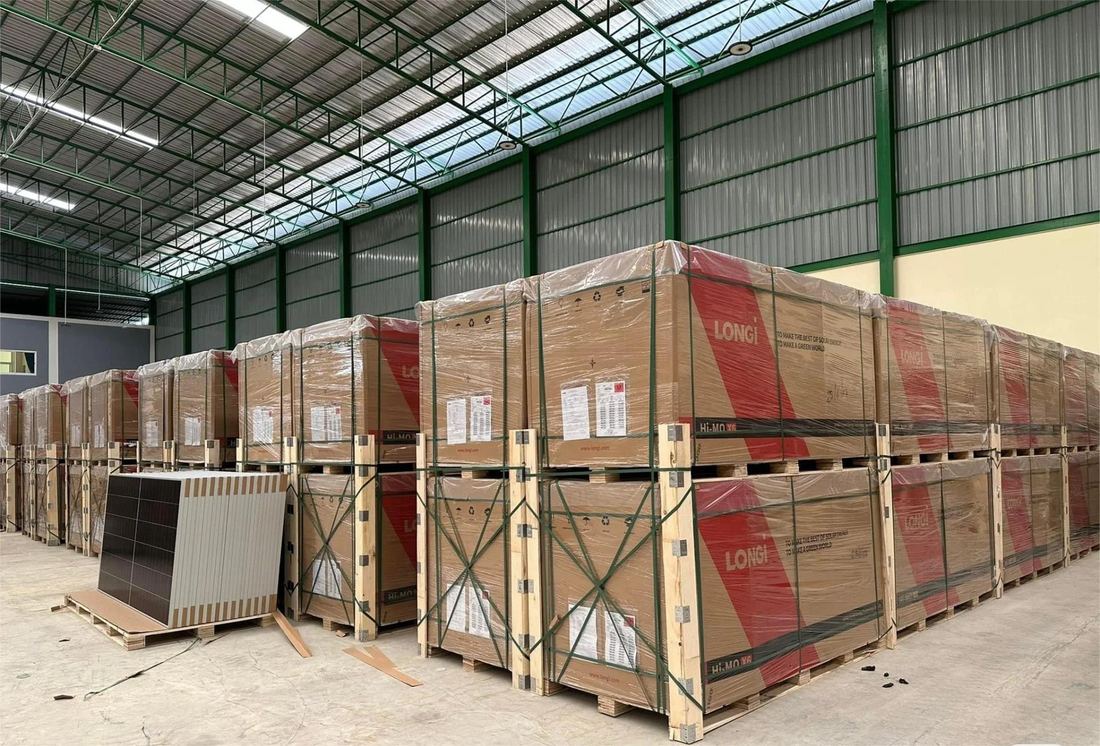 Container loading at SINCORE warehouse